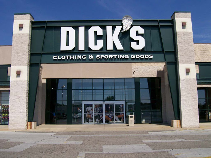 Dick’s Sporting Goods-Holland, OH