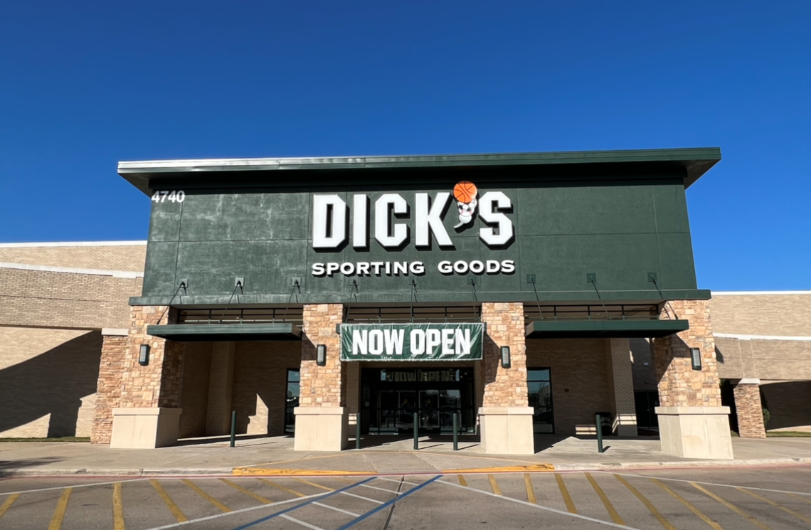 Dick’s Sporting Goods-Arlington, TX